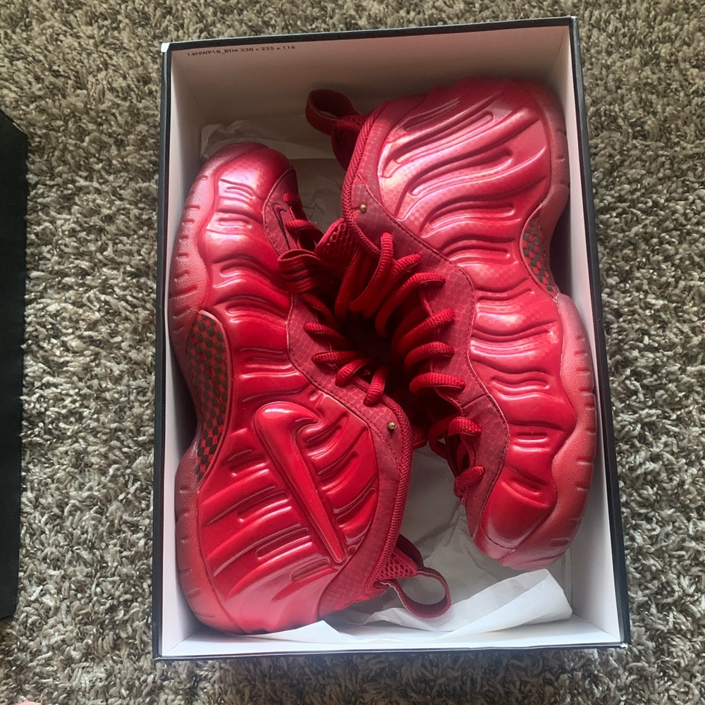 Nike Foamposite Gym Red